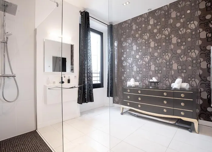 L'empereur Somptueux Duplex Au Style Raffine, Petit Juas, Proche Du Centre