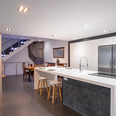 Apartment L'empereur Somptueux Duplex Au Style Raffine, Petit Juas, Proche Du Centre Cannes
