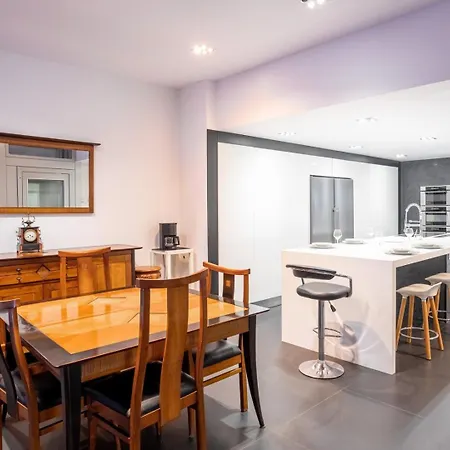 L'empereur Somptueux Duplex Au Style Raffine, Petit Juas, Proche Du Centre קאן